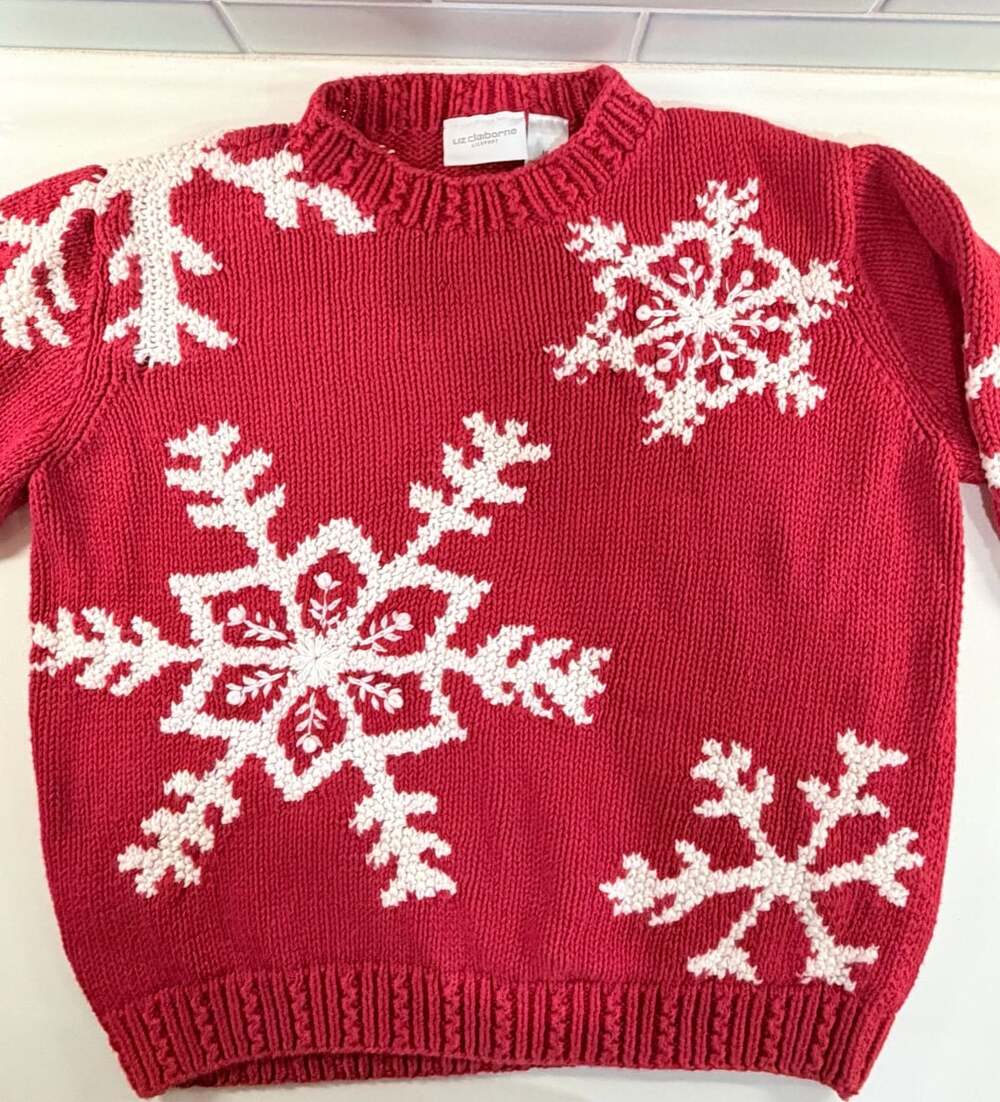 Liz Claiborne Christmas Snowflake Sweater Size M Red